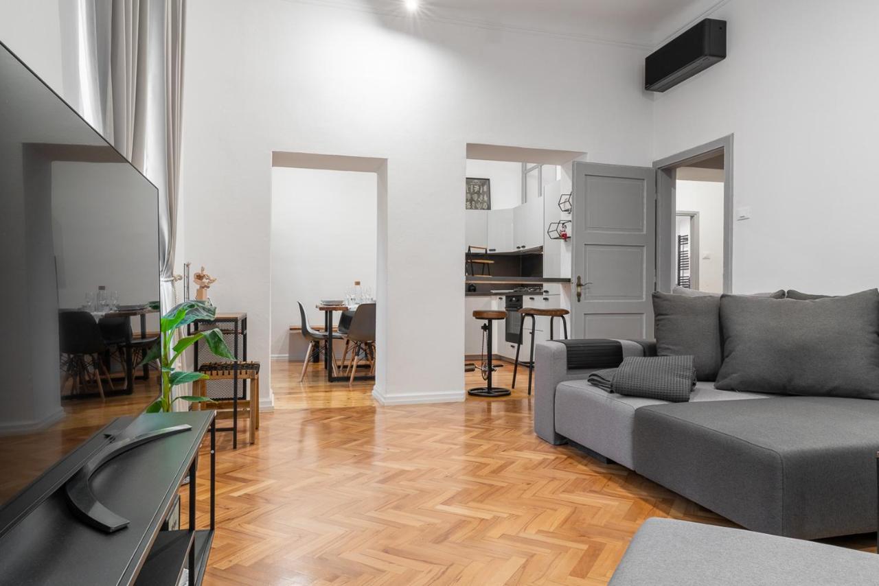 Apartment Del Bello Koper By Locap Group Bagian luar foto